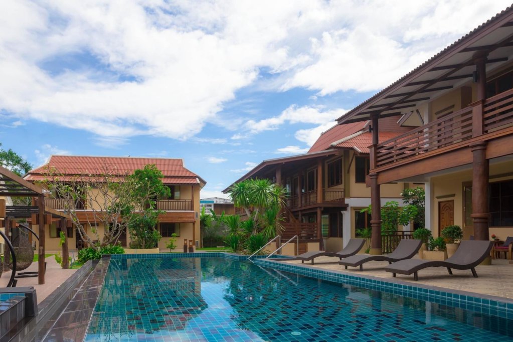 hueankhamhom resort