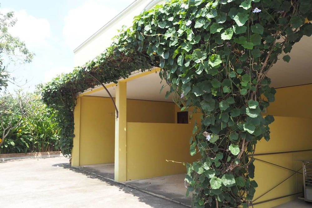 Tai Baan Resort,Phanom Sarakham>>Chachoengsao,3 star