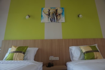 phant at thalang service apartment