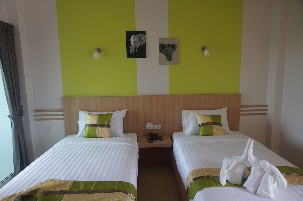 phant at thalang service apartment