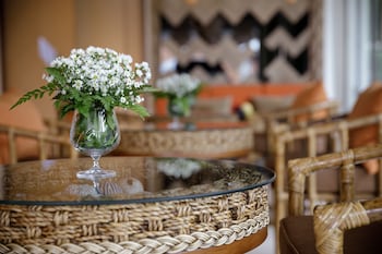 9 suite luxury boutique hotel