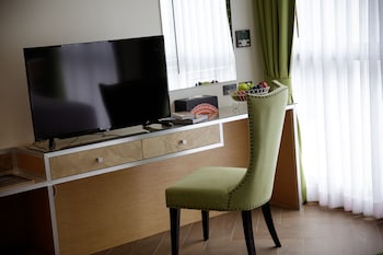 9 suite luxury boutique hotel