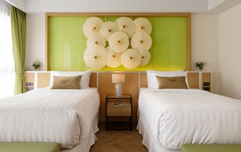9 suite luxury boutique hotel