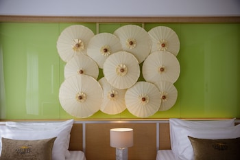 9 suite luxury boutique hotel
