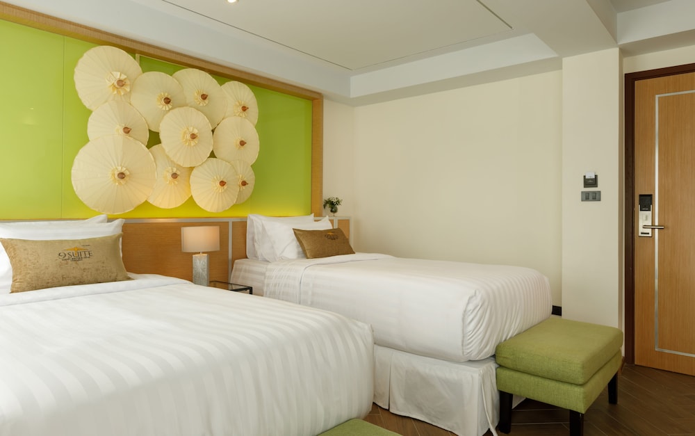 9 suite luxury boutique hotel