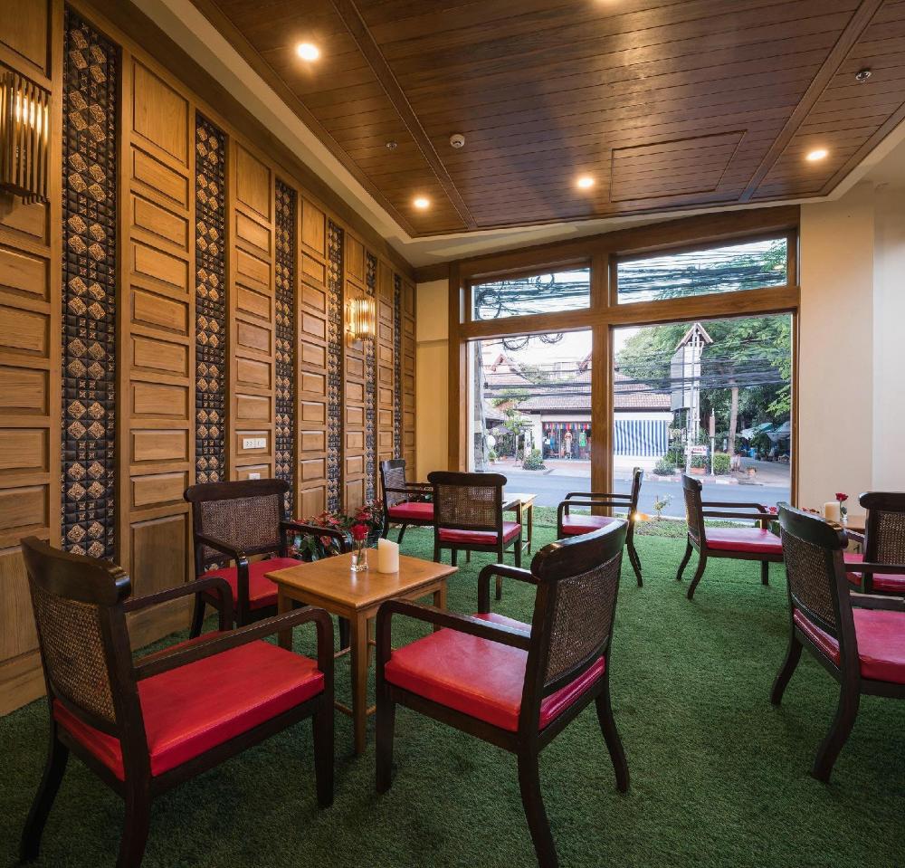 peak nimman prestige hotel