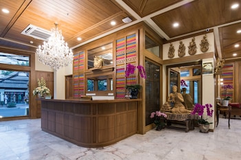 peak nimman prestige hotel