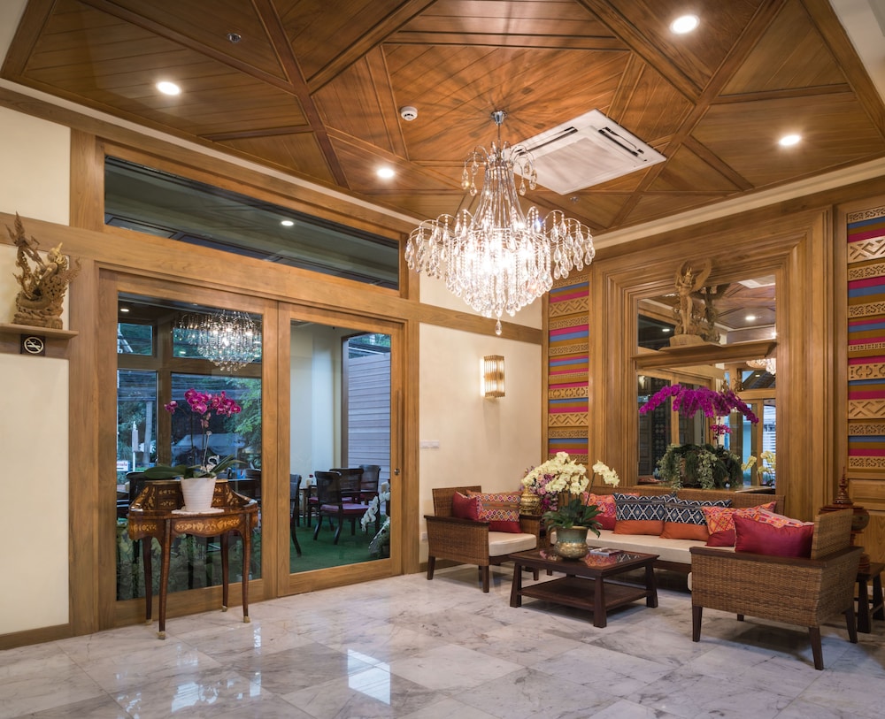 peak nimman prestige hotel