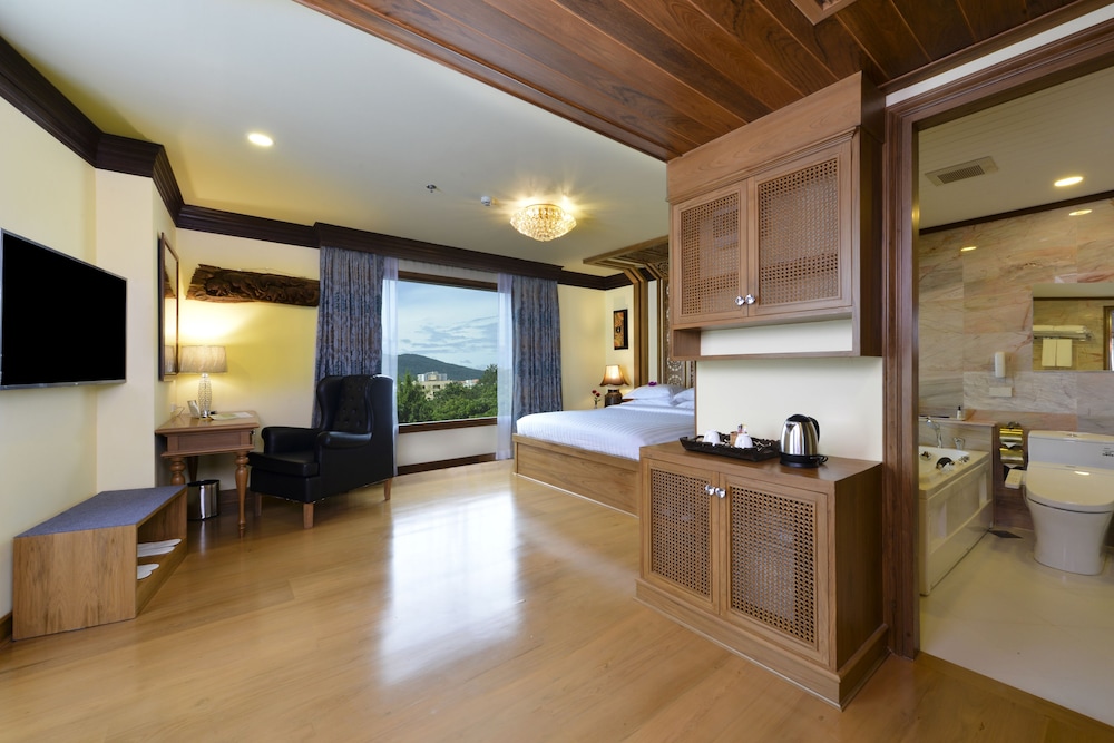 peak nimman prestige hotel