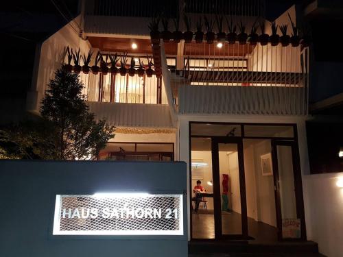 haus sathorn 21