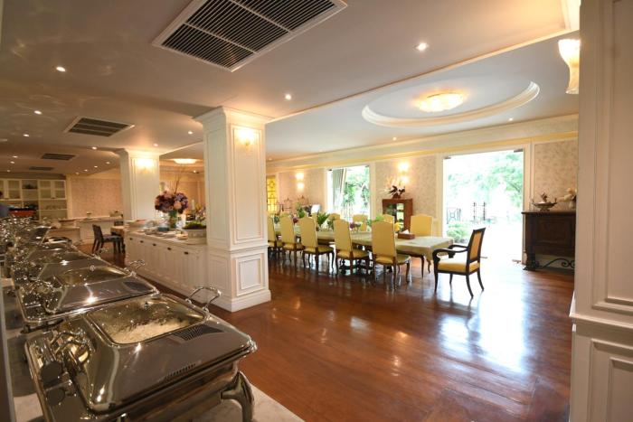 at pingnakorn riverside hotel chiangmai