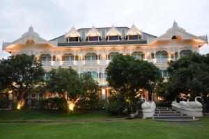 At Pingnakorn Riverside Hotel Chiangmai,Wat Ket>>Chiang Mai,4 star