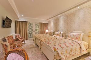 at pingnakorn riverside hotel chiangmai