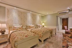 at pingnakorn riverside hotel chiangmai