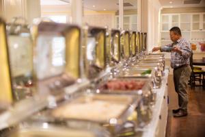 at pingnakorn riverside hotel chiangmai