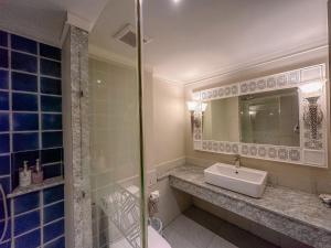 at pingnakorn riverside hotel chiangmai