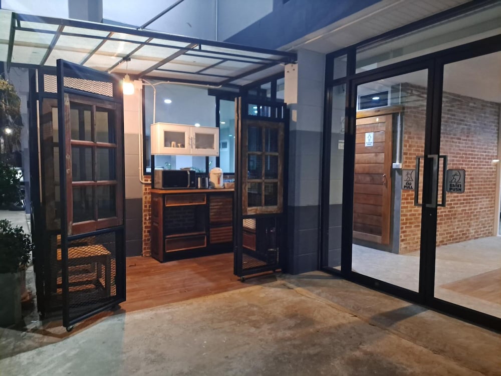 graphic house at chiang rai adults only