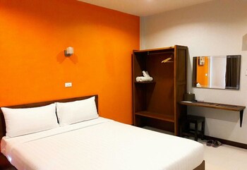 graphic house at chiang rai adults only