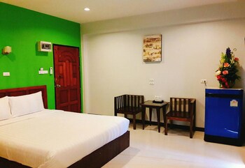 graphic house at chiang rai adults only
