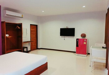 graphic house at chiang rai adults only