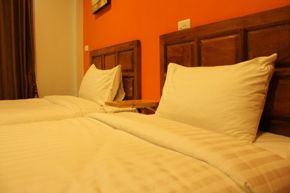 graphic house at chiang rai adults only