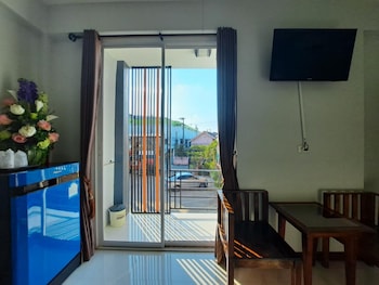 graphic house at chiang rai adults only
