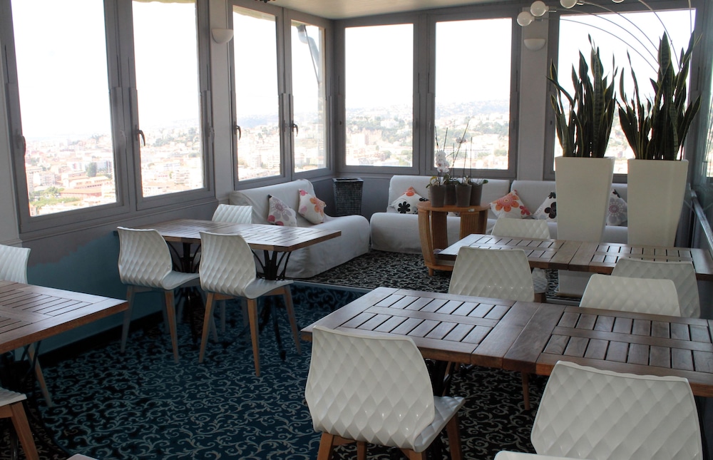 le panoramic boutique hotel