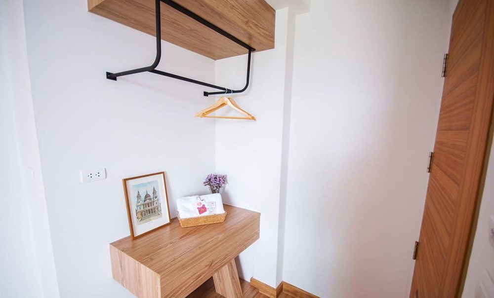 the logbook room and cafe