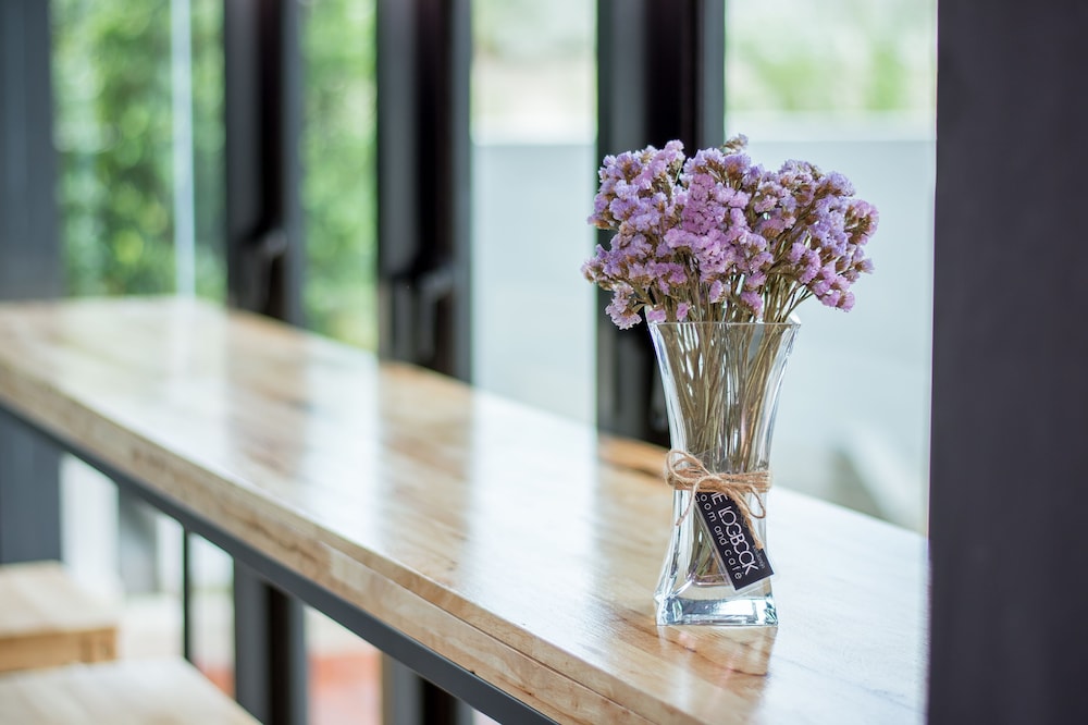 the logbook room and cafe