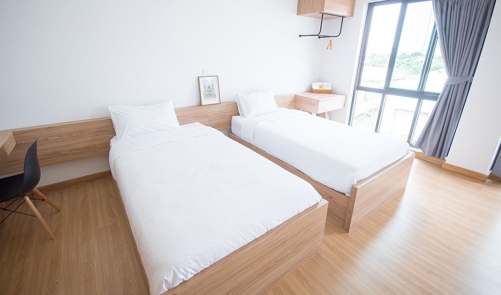 the logbook room and cafe