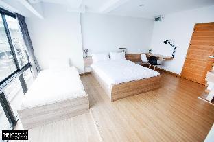 the logbook room and cafe