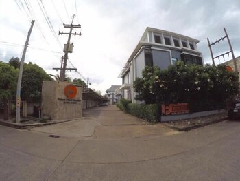 future place mansion ubon