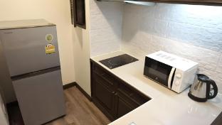 boutique poo yai lee