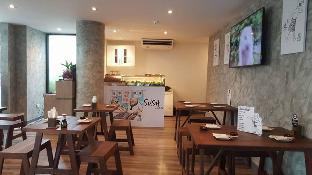 boutique poo yai lee