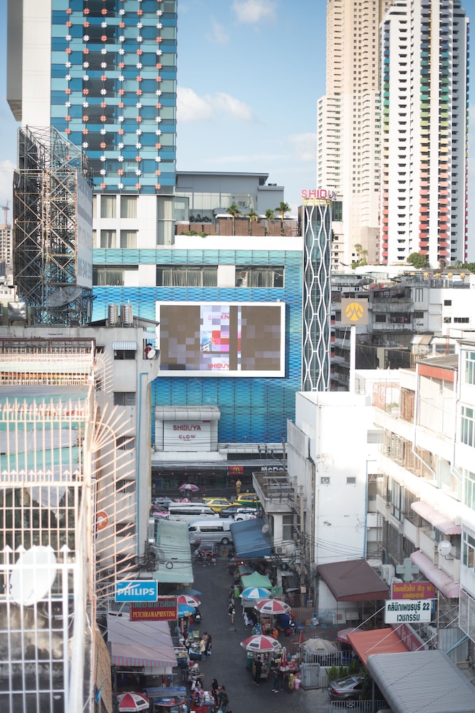 sovereign group hotel