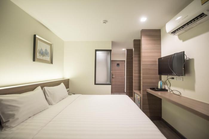 sovereign group hotel