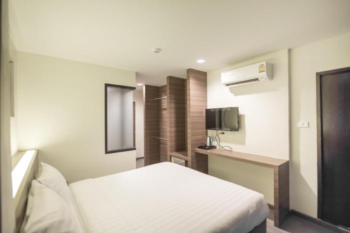 sovereign group hotel