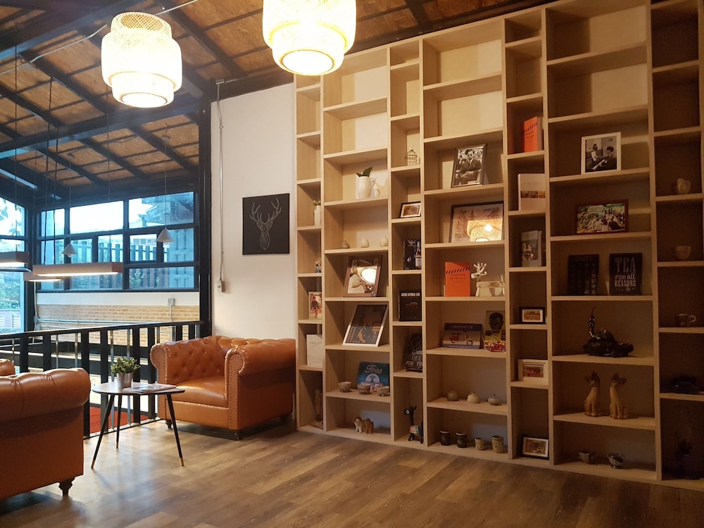 baan mai kradan hostel chiang rai