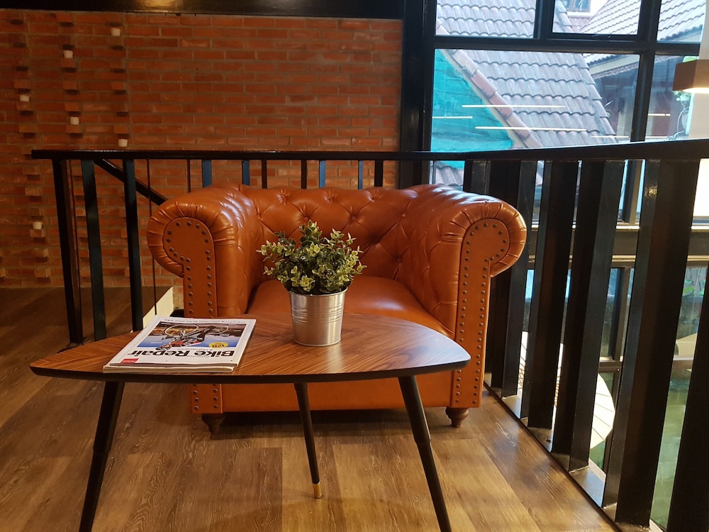 baan mai kradan hostel chiang rai