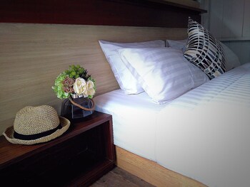 baan mai kradan hostel chiang rai