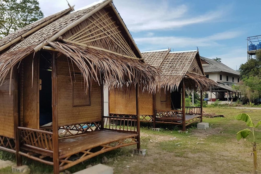 lanta local hut