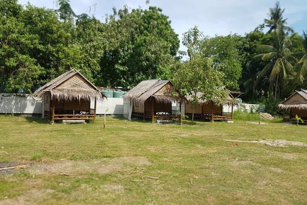 lanta local hut