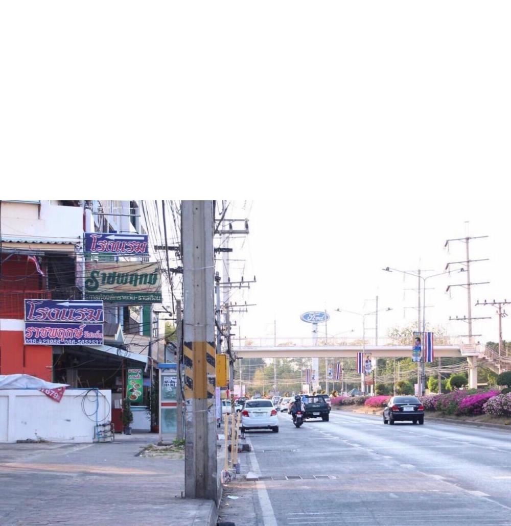 rachaphrukresortlopburi