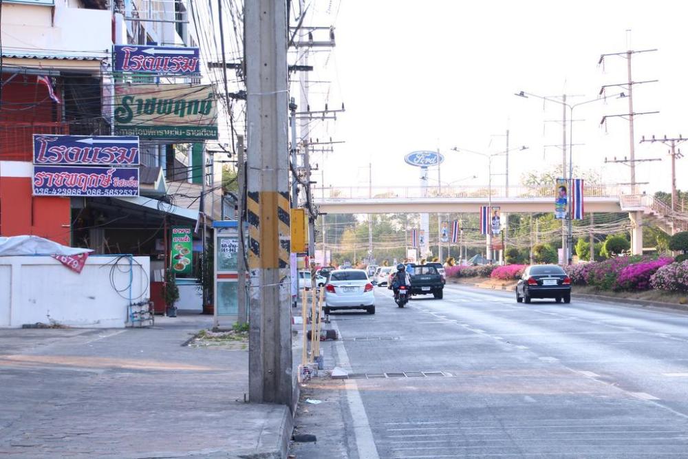 rachaphrukresortlopburi