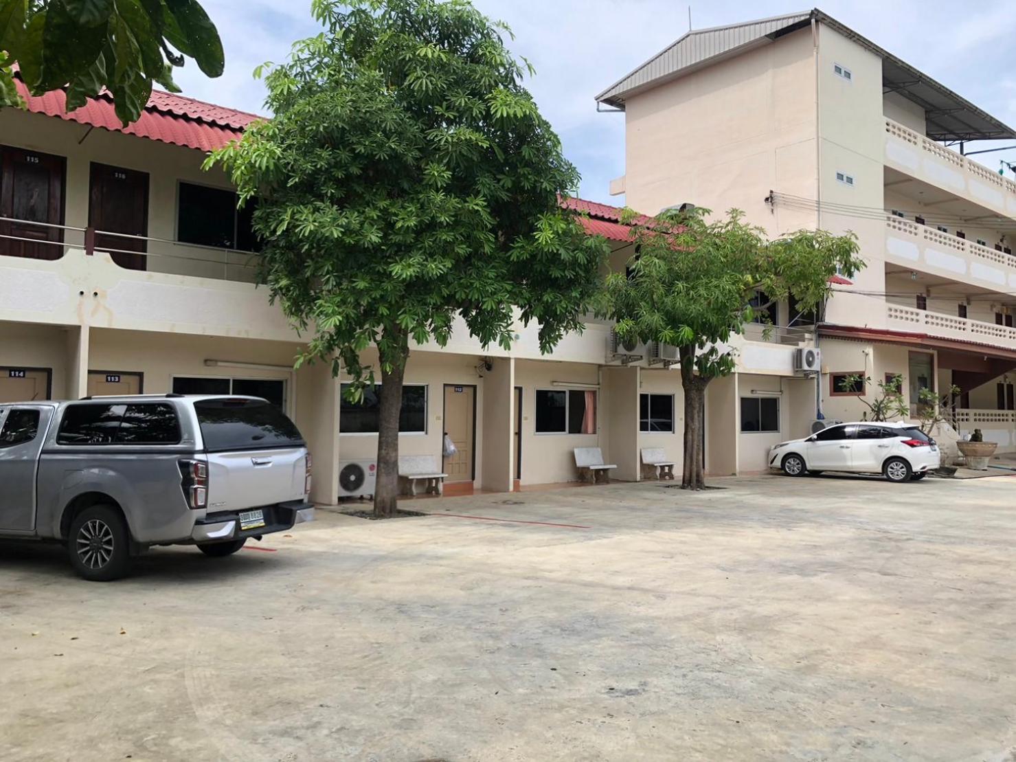 Rachaphrukresortlopburi,Lop Buri>>Khao Sam Yot,2 star