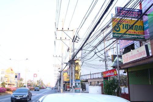 rachaphrukresortlopburi