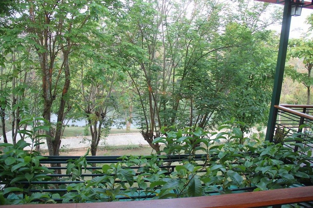 baan alisa bed and breakfast