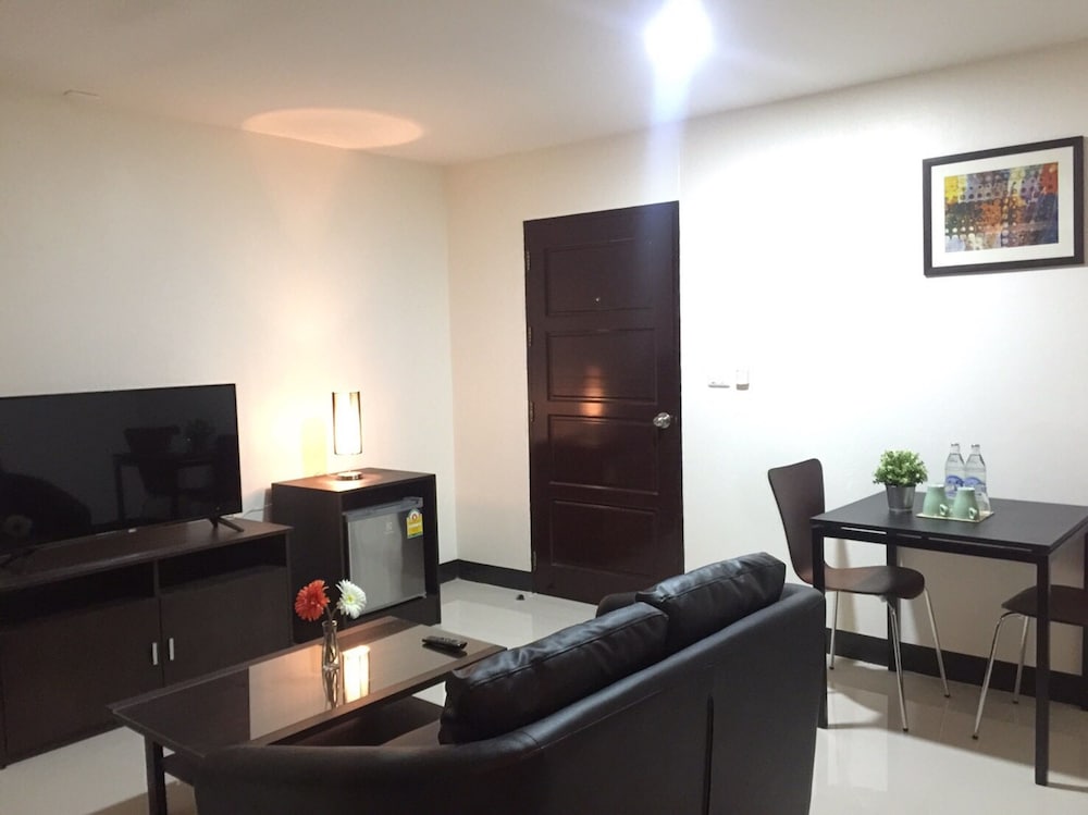 studio residence sukhumvit 71