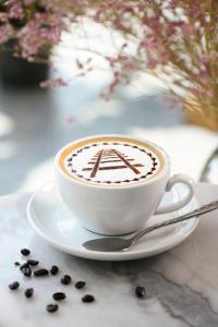 natee the riverfront hotel kanchanaburi