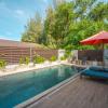 coral tree villa huahin